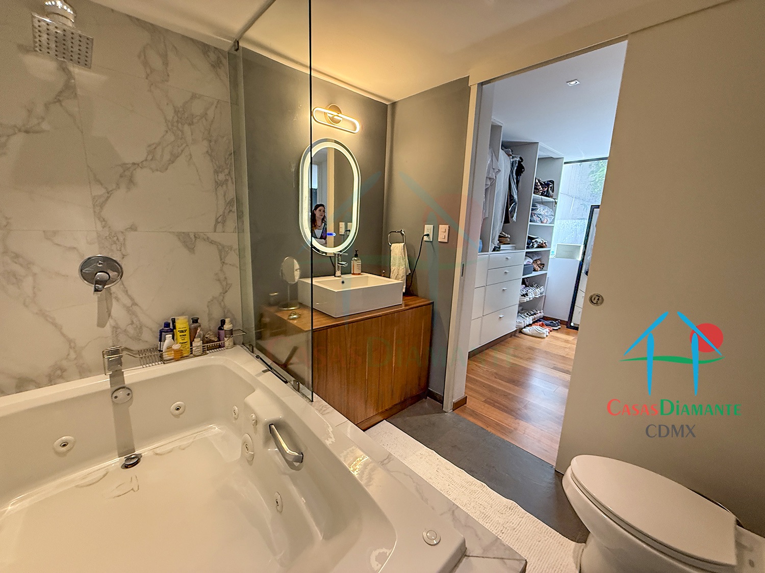 Roma Norte Departamento Orquídea - Recámara principal 16